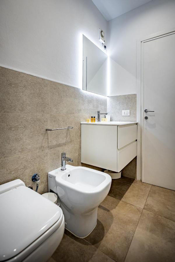 Roommo Via Dei Pilastri Ambra Florence Exterior photo